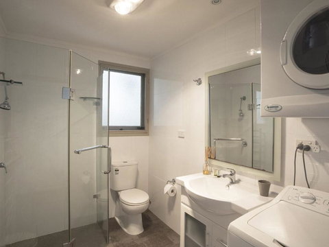 Mitchell Pde 116 - Darwin Holiday 1