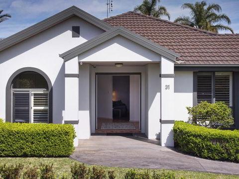 Village Drive 31 Ulladulla - Darwin Holiday 1