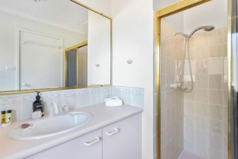 Macleay Street 23 Narrawallee - Darwin Holiday 6