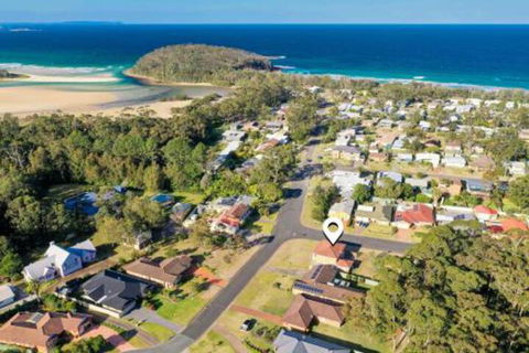 Macleay Street 23 Narrawallee - Darwin Holiday 2