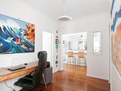 Embracing DutchiesatNelsons Bay - Darwin Holiday 4