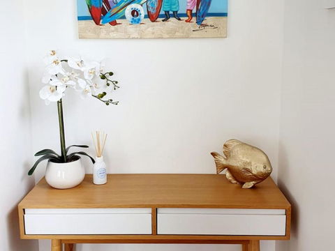 Embracing DutchiesatNelsons Bay - Darwin Holiday 3