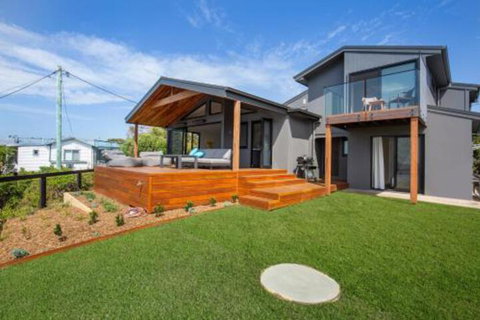 Seaview Pet Friendly With Stunning Views 1 Min To Beach - Darwin Holiday 5