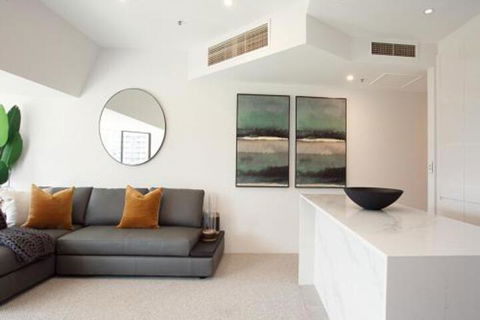 THE HYDEAWAY LUXE HYDE PARK CITY APARTMENT Hosted By LAbode Accommodation - Darwin Holiday 2