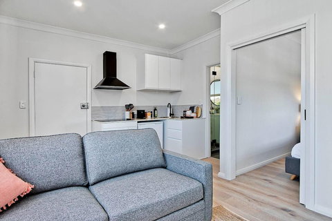 1 Bedroom Apt With Air Conditioning In Plympton - Darwin Holiday 5