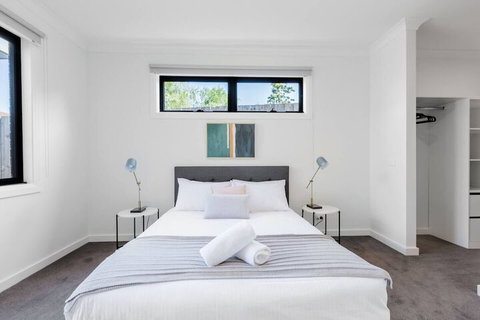 WoW Factor!luxe 4BR Townhouse@glen Waverley - Darwin Holiday 5