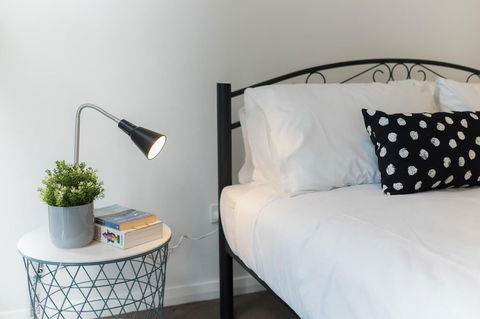 Magdalene Wolli Crk 5.10 - Darwin Holiday 0