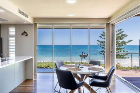 ULTIMA At The Bay Glenelg Absolute Beachfront - Darwin Holiday 0