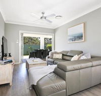 Wowly Waters Pet Friendly 1 Min Walk to Beach - Darwin Holiday