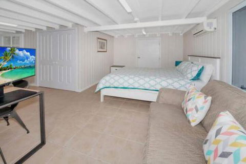 Studio 258 On Lake - Darwin Holiday 4