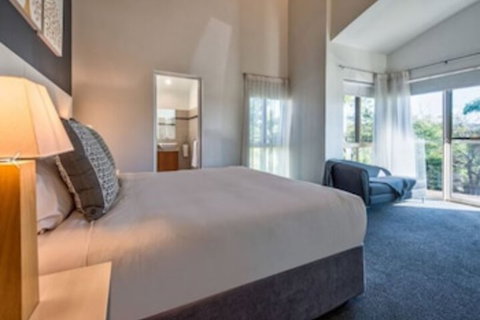 Cooinda Gardens 6 On Hamilton Island - Darwin Holiday 5