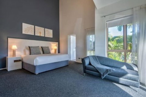 Cooinda Gardens 6 On Hamilton Island - Darwin Holiday 4