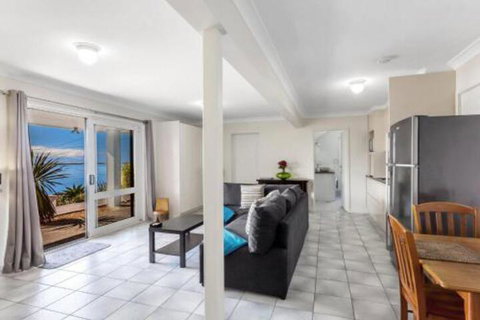 Yenangoon Walking Togetherat Corlette - Darwin Holiday 5