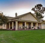 The Jazz B  B - Darwin Holiday