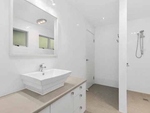 Bombora 5 Bedroom - Darwin Holiday 1