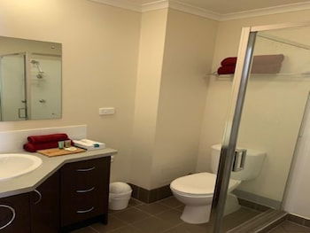 Weipa Motel Resort - Darwin Holiday 2