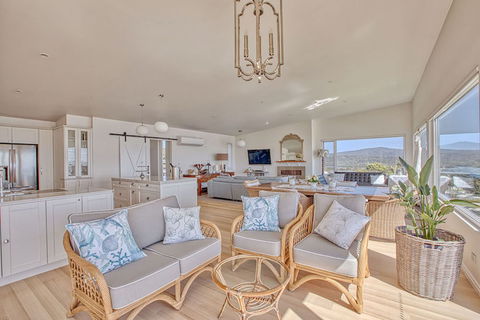 Nautilus Bay Of Fires - Darwin Holiday 6