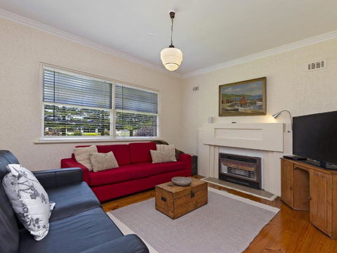 40 Campbell - Darwin Holiday 5