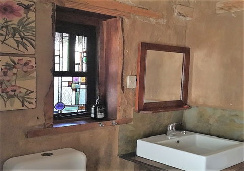 Sutton Spring Art Retreats - Darwin Holiday 6