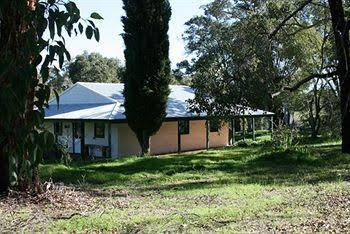 Hoddywell Cottage - Darwin Holiday 0