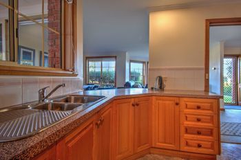 Freycinet Villa 2 - Darwin Holiday 6
