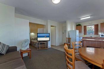 Blue Vista Unit 7 / 13 Victoria Parade - Darwin Holiday 0