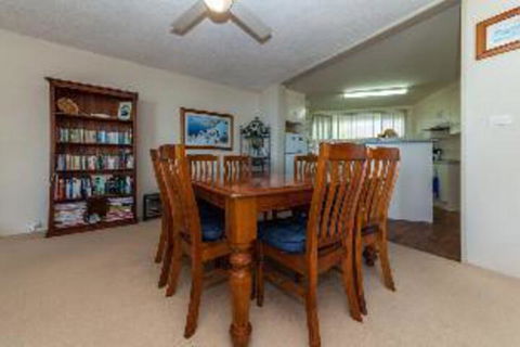 Portofino Unit 4 / 7 Laman Street - Darwin Holiday 2