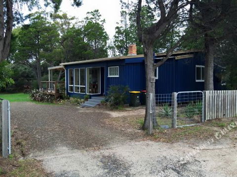 The Blue Shack - Darwin Holiday 1