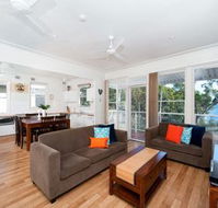 Bagnalls Beach House 3 Burbong Street - Darwin Holiday