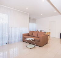 Spacious And Cozy Zetland Apartment - Darwin Holiday