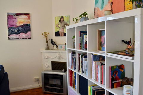 Bright Artist Apartment In Maroubra - Darwin Holiday 1