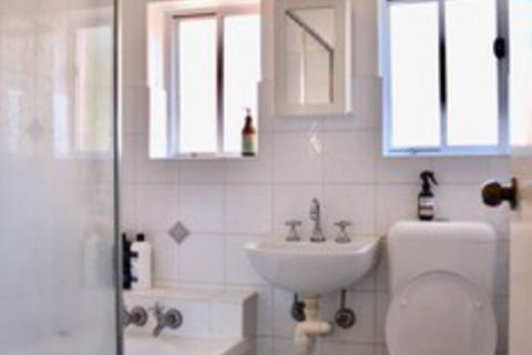 Bright Artist Apartment In Maroubra - Darwin Holiday 2