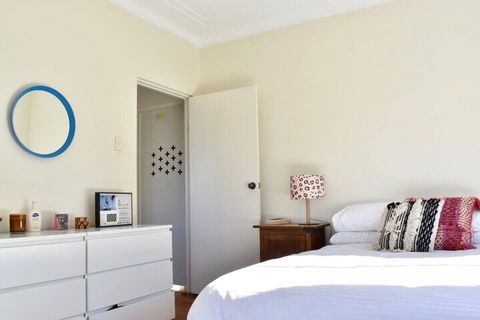 Bright Artist Apartment In Maroubra - Darwin Holiday 3