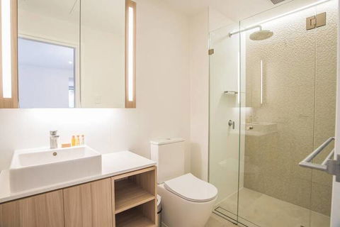 Oud Wood Apartment - Darwin Holiday 6