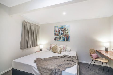 Home Away From Home, 38 Redwood Avenue, Marcus Beach, Noosa Area - Darwin Holiday 7