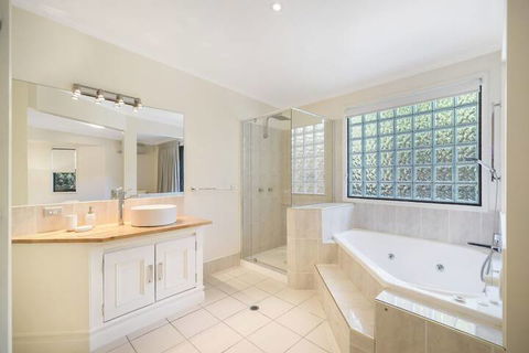 Home Away From Home, 38 Redwood Avenue, Marcus Beach, Noosa Area - Darwin Holiday 6