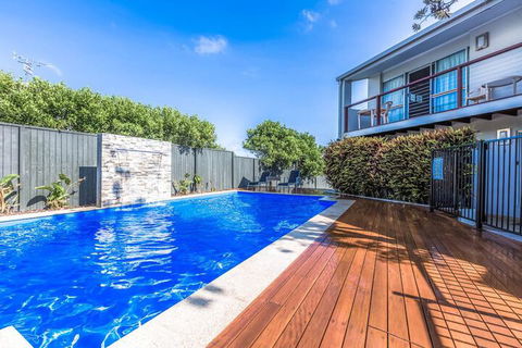 Lyrona - 3/35 Avocet Parade - Darwin Holiday 1