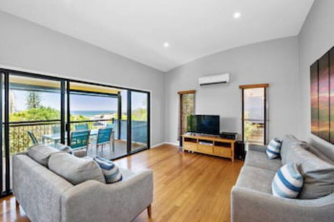 40 Jacana Street, Peregian Beach - Darwin Holiday 0