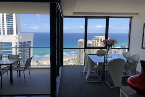 Circle On Cavill Luxury 2 Bedroom Ocean Views - Darwin Holiday 0