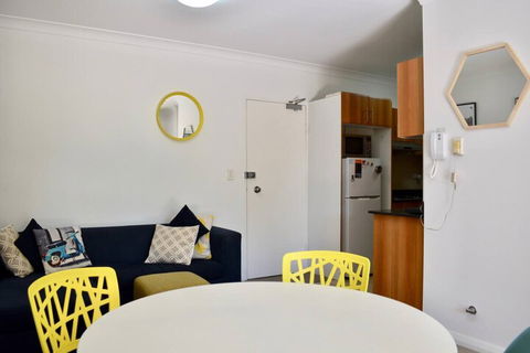 Quiet 1 Bedroom Flat In Concord - Darwin Holiday 1