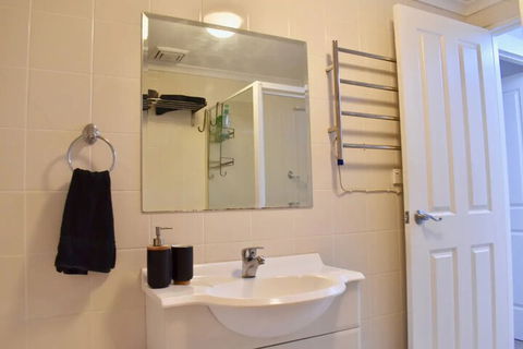 Quiet 1 Bedroom Flat In Concord - Darwin Holiday 5