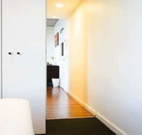 Modern 2BD w / City Views Pool Gym  Rooftop - Darwin Holiday