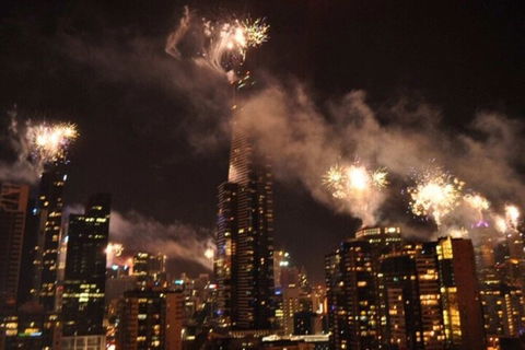 Modern 2BD W / City Views Pool Gym & Rooftop - Darwin Holiday 1