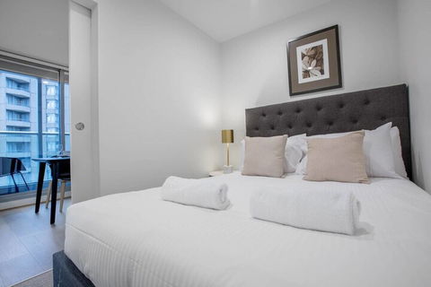 City Living At Best Location In Melbourne - Darwin Holiday 3