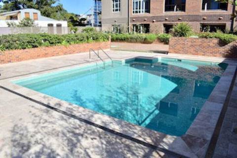 Cosy Newtown Studio Apartment With Swimming Pool - Darwin Holiday 2