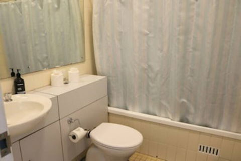 Cosy Newtown Studio Apartment With Swimming Pool - Darwin Holiday 4