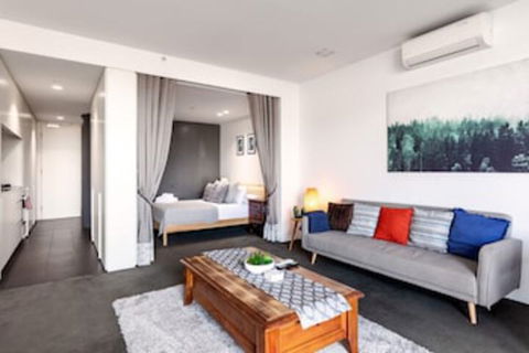 Spacious 1BD 50m From Chapel Street - Darwin Holiday 0