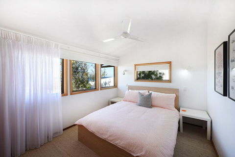 Sun Ray - 9 Pelican Street, Peregian Beach, Noosa Shire - Darwin Holiday 6