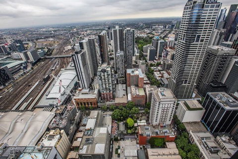 Stunning 2 Bed On Collins With Pool In Southern Cross - Darwin Holiday 1