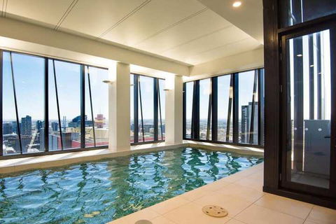 Stunning 2 Bed On Collins With Pool In Southern Cross - Darwin Holiday 2